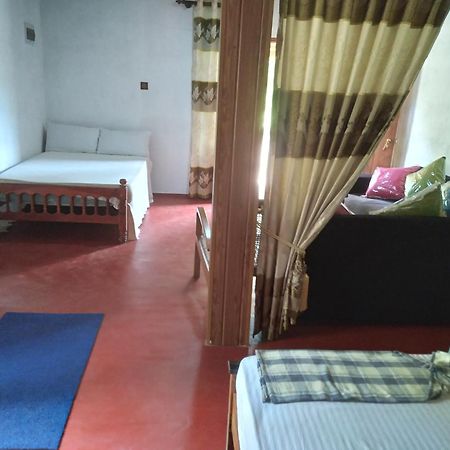 Soma Cabana, Homestay & Restaurant Тангале Екстериор снимка