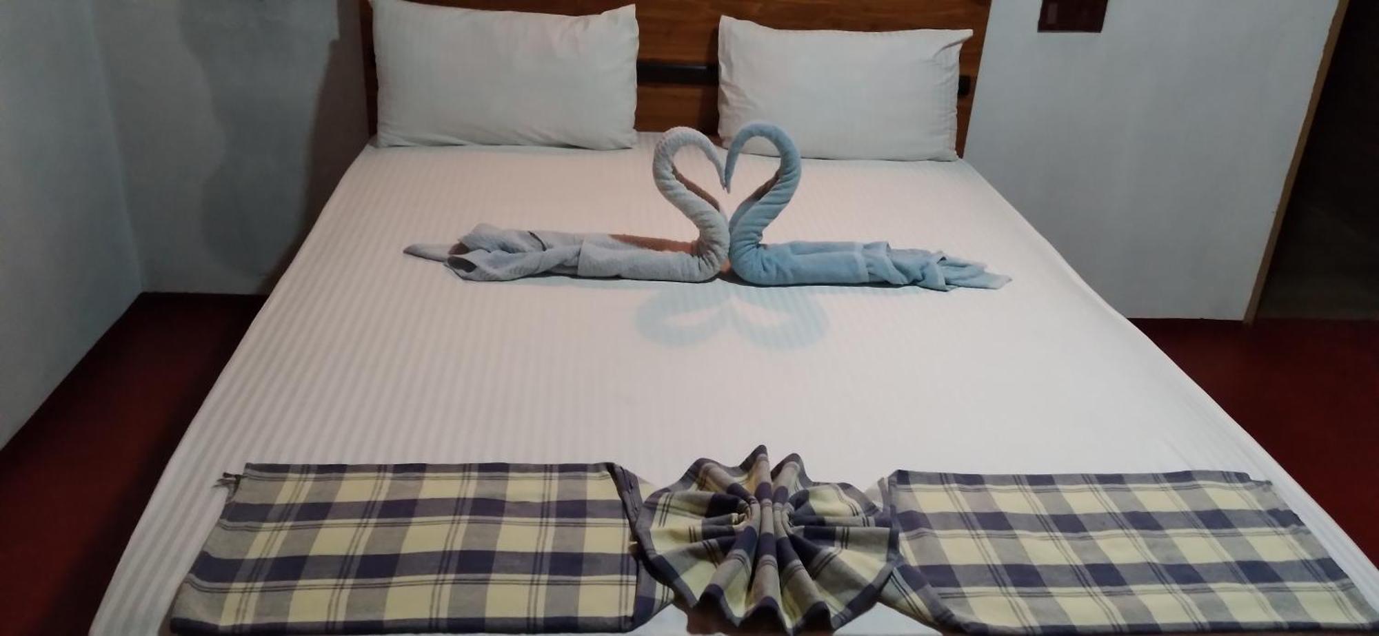 Soma Cabana, Homestay & Restaurant Тангале Екстериор снимка