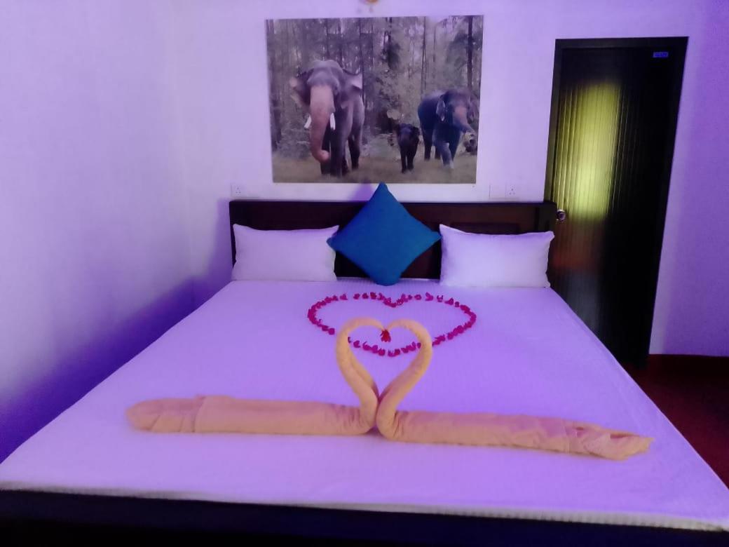 Soma Cabana, Homestay & Restaurant Тангале Екстериор снимка